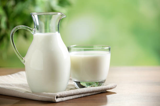 FDA Emulsifier Distilled Monoglyceride DMG95 GMS99 E471 برای نوشیدنی های پروتئین