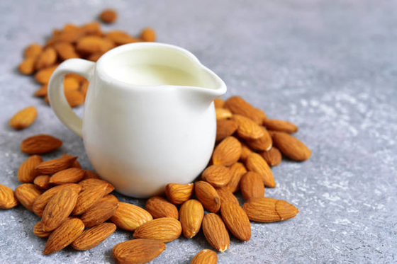 ثبات دهنده ایمنی گلیسیرین مونوستیرات تقطیر شده گواهی شده برای نوشیدنی های پروتئین