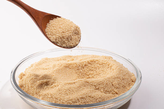 گلیسیرول مونوسترات یک ماده در تولید مخمر خشک برای محصولات نانوایی